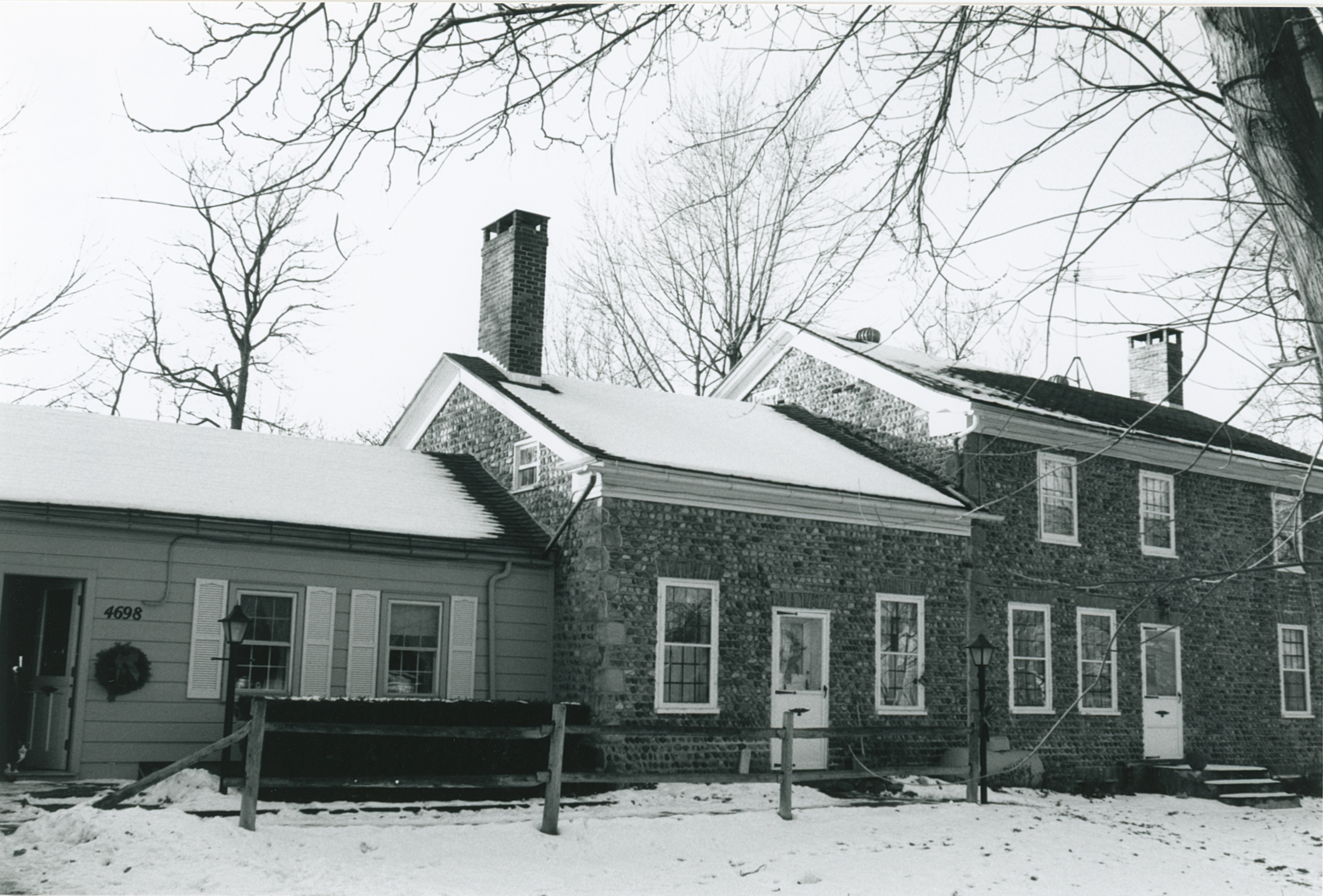 Pal-11 4698 South Creek Rd 1